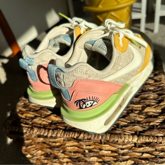 Nike Air Max Dawn SE Sun Club - Picture 11 of 11